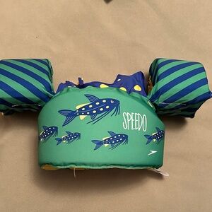 Speedo Green and Blue Fish Pattern Swim Vest